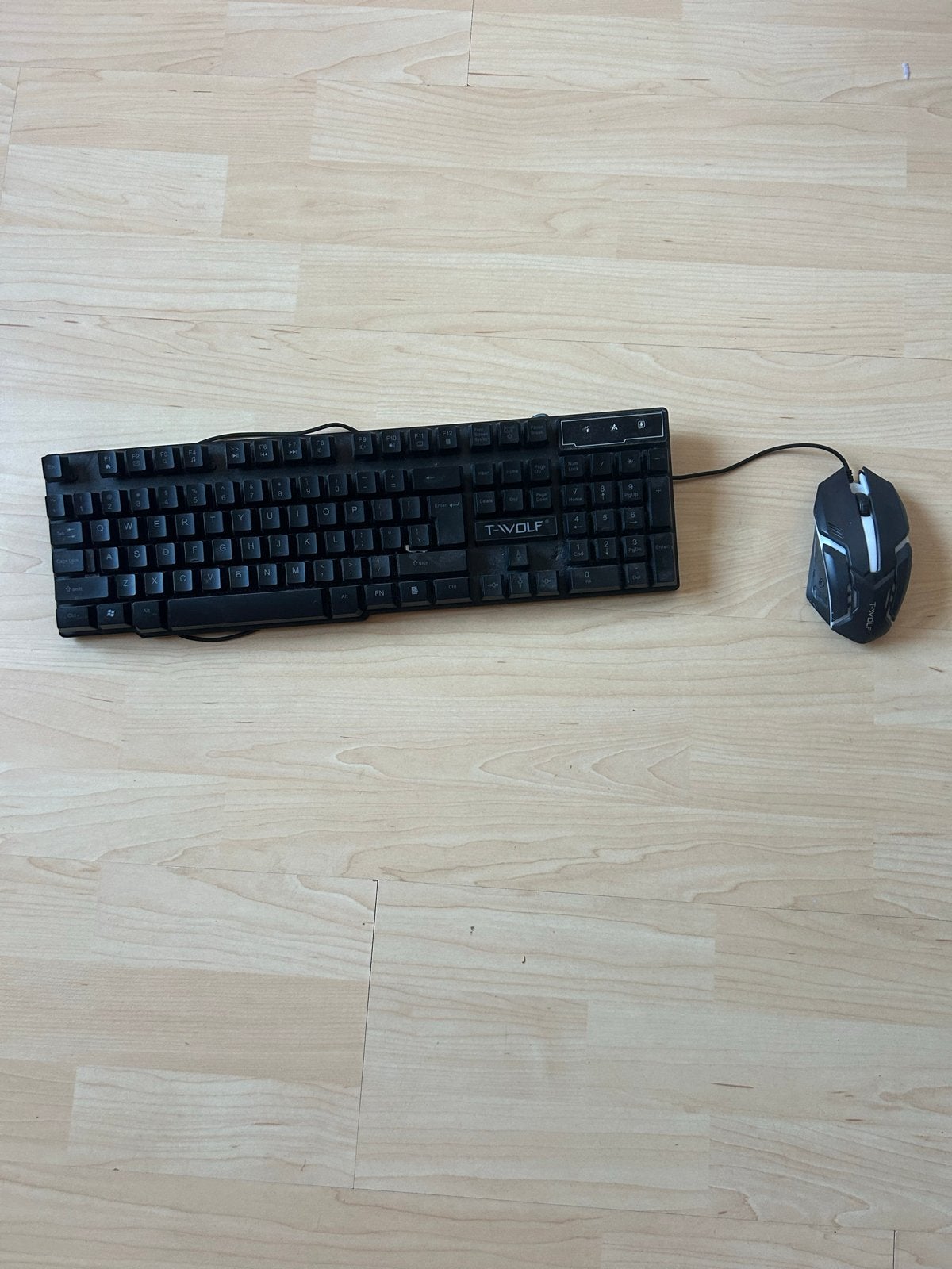 T-WOLF Gaming Toetsenbord en Muis Set - Bedraad, Gebruikt, Gaming toetsenbord, Ophalen of Verzenden, Qwerty