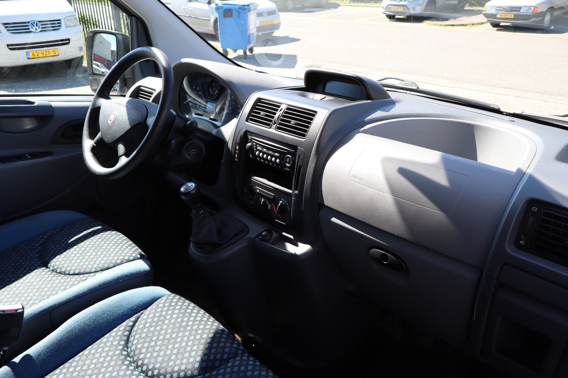 Fiat Scudo Combinato Rolstoelvervoer Centrale deurvergrendel, 12 maanden, Stof, Gebruikt, 8 stoelen