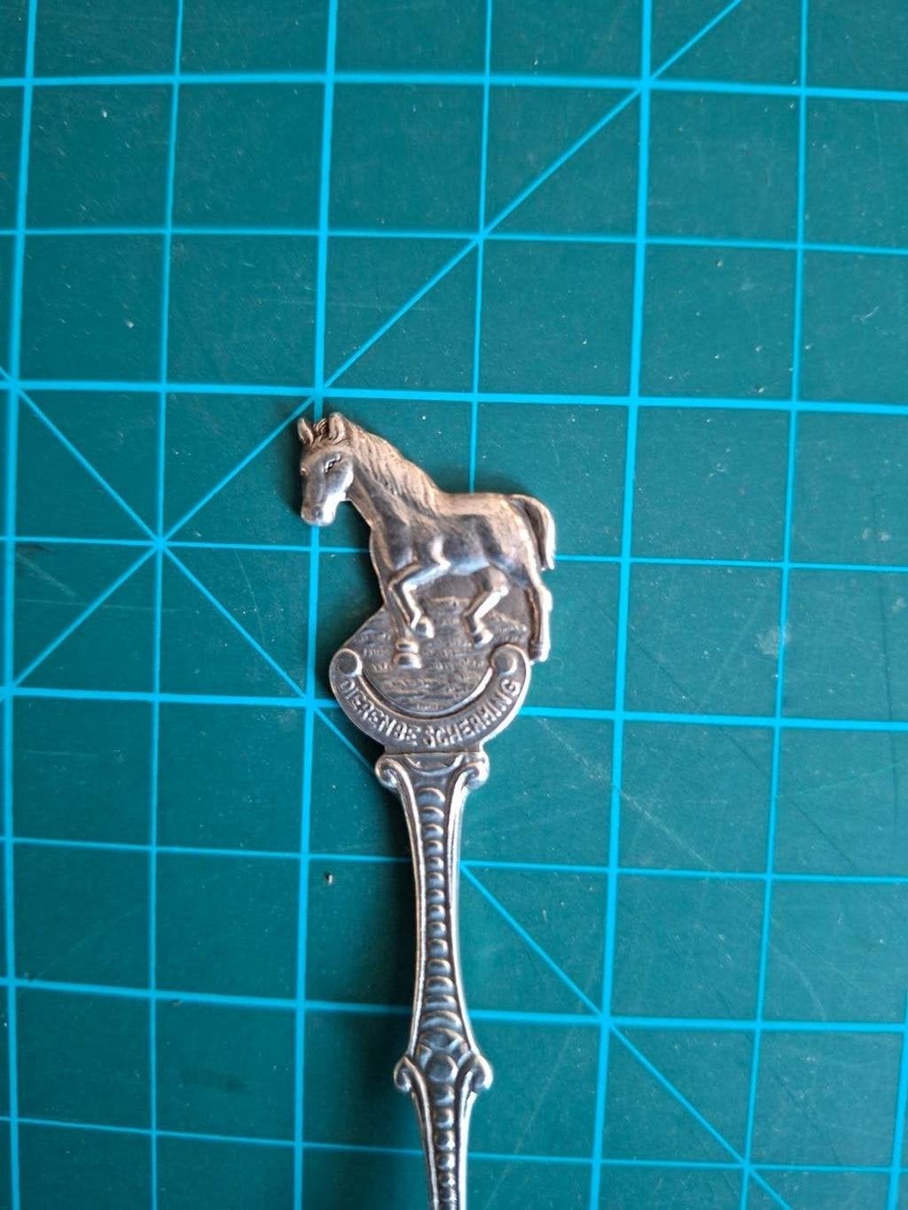 lepeltje,  Dierenbescherming afb. Paard., Ophalen of Verzenden, Gebruikt