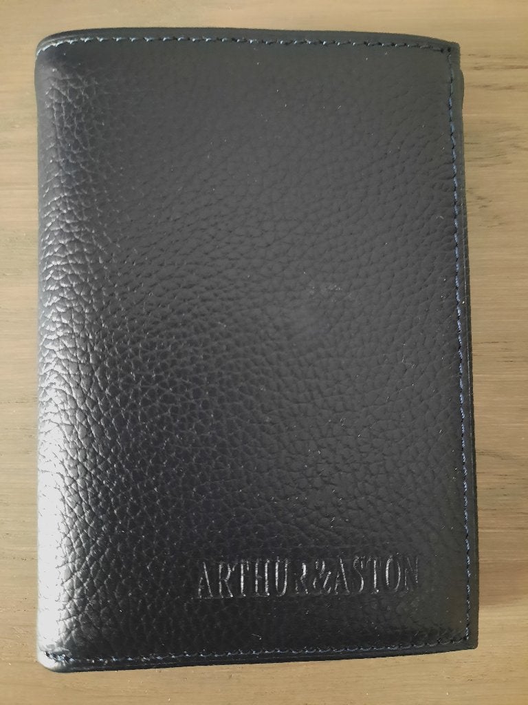 pasjeshouder Arthur&Aston - leer, Sieraden, Tassen en Uiterlijk, Portemonnees, Overige merken, Zwart, Nieuw, Ophalen of Verzenden