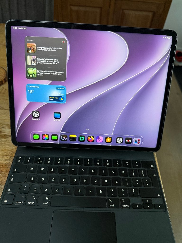 iPad Pro 12,9 inch (5e gen) 128GB met Magic keyboard, Computers en Software, Ophalen, Apple iPad, 12 inch, Zo goed als nieuw
