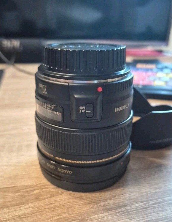 Canon EF 20mm f/2.8 USM Groothoeklens, Audio, Tv en Foto, Ophalen of Verzenden