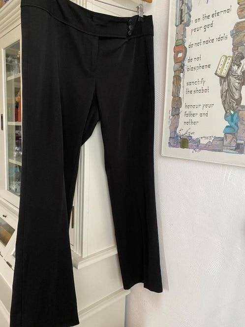 Sisley broek zwart 44/46, Zwart, Maat 46/48 (XL) of groter, Ophalen of Verzenden, Zo goed als nieuw
