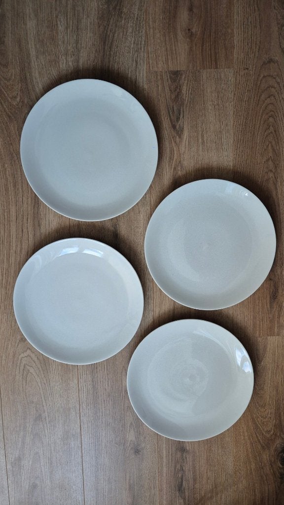 Borden VT Wonen wit 30cm (4x), Overige merken, Ophalen of Verzenden, Zo goed als nieuw, Bord(en)