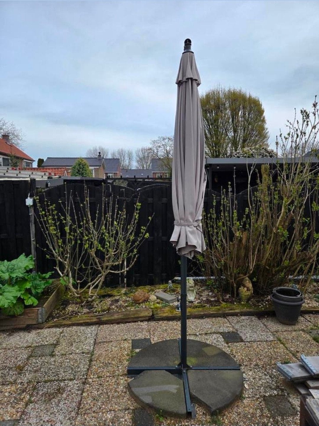 Zweef parasol, Tuin en Terras, Zonneschermen, 150 tot 300 cm, Ophalen, Gebruikt, Knikarmscherm