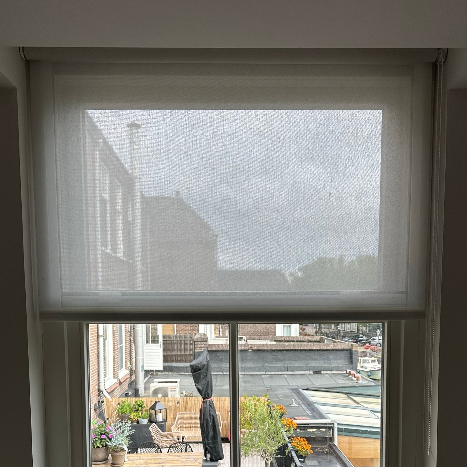 Rolgordijn lichtdoorlatend beige/crème 133x235 cm, Huis en Inrichting, Stoffering | Gordijnen en Lamellen, Ophalen, Gebruikt, Beige