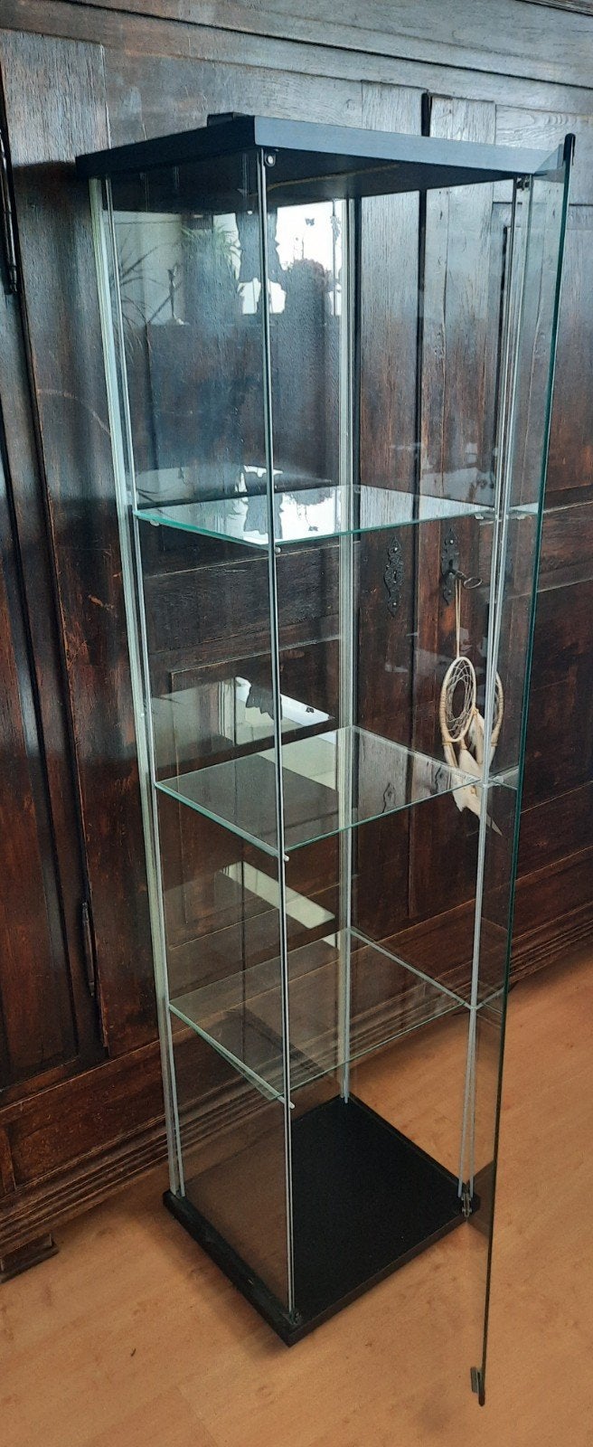 Glazen vitrinekast met planken, Ophalen, Minder dan 50 cm, Glas, Modern, minimalistisch