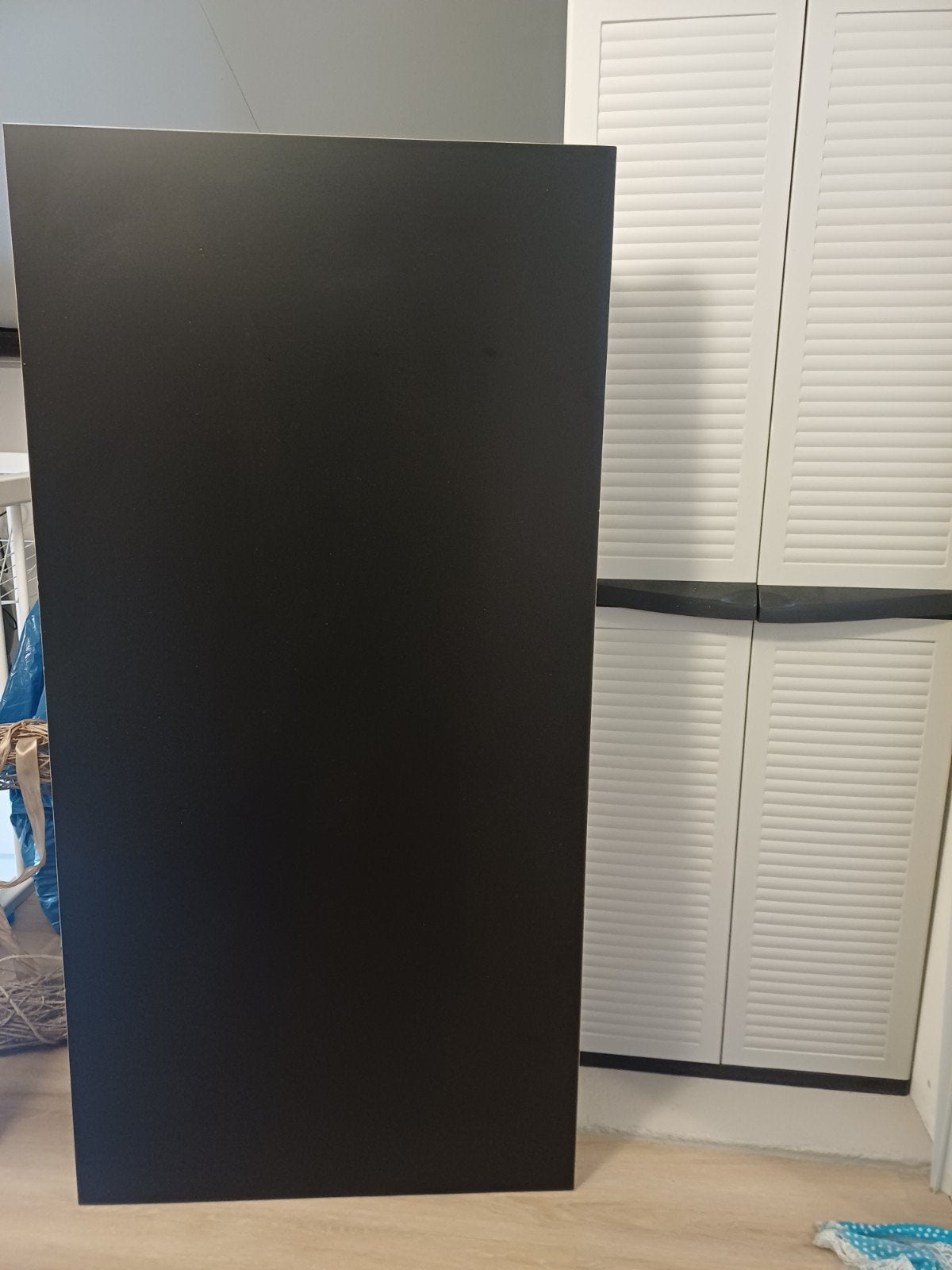 Grote zwarte IKEA tafel met losse poten inclusief, Gebruikt, 100 tot 150 cm, 50 tot 100 cm, Vier personen