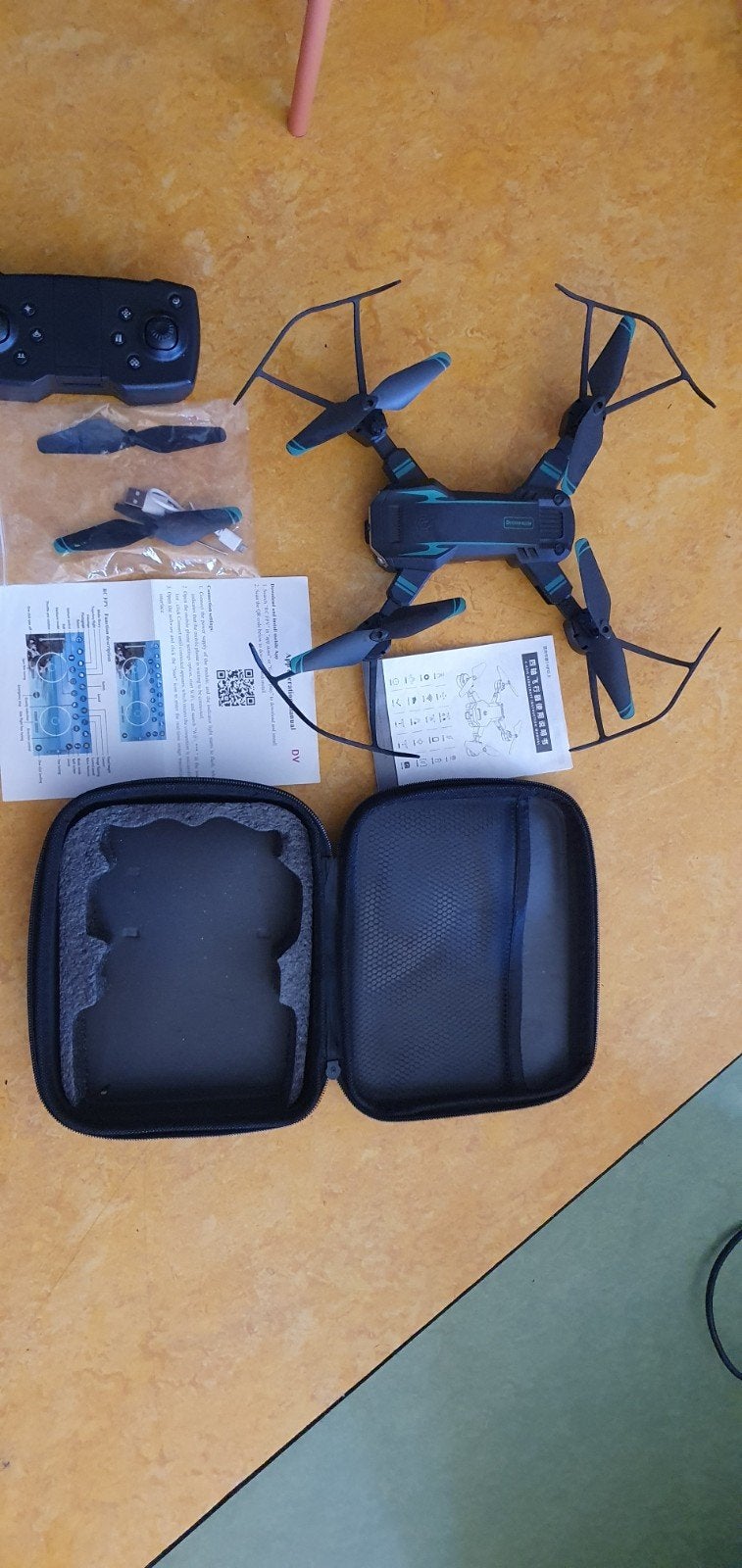 Compacte opvouwbare drone met camera en afstandsbediening, Ophalen of Verzenden, Nieuw