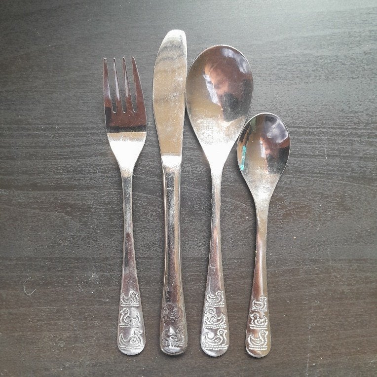 Kinderbestek mes, vork, lepel + lepeltje  3 eendjes, Ophalen of Verzenden