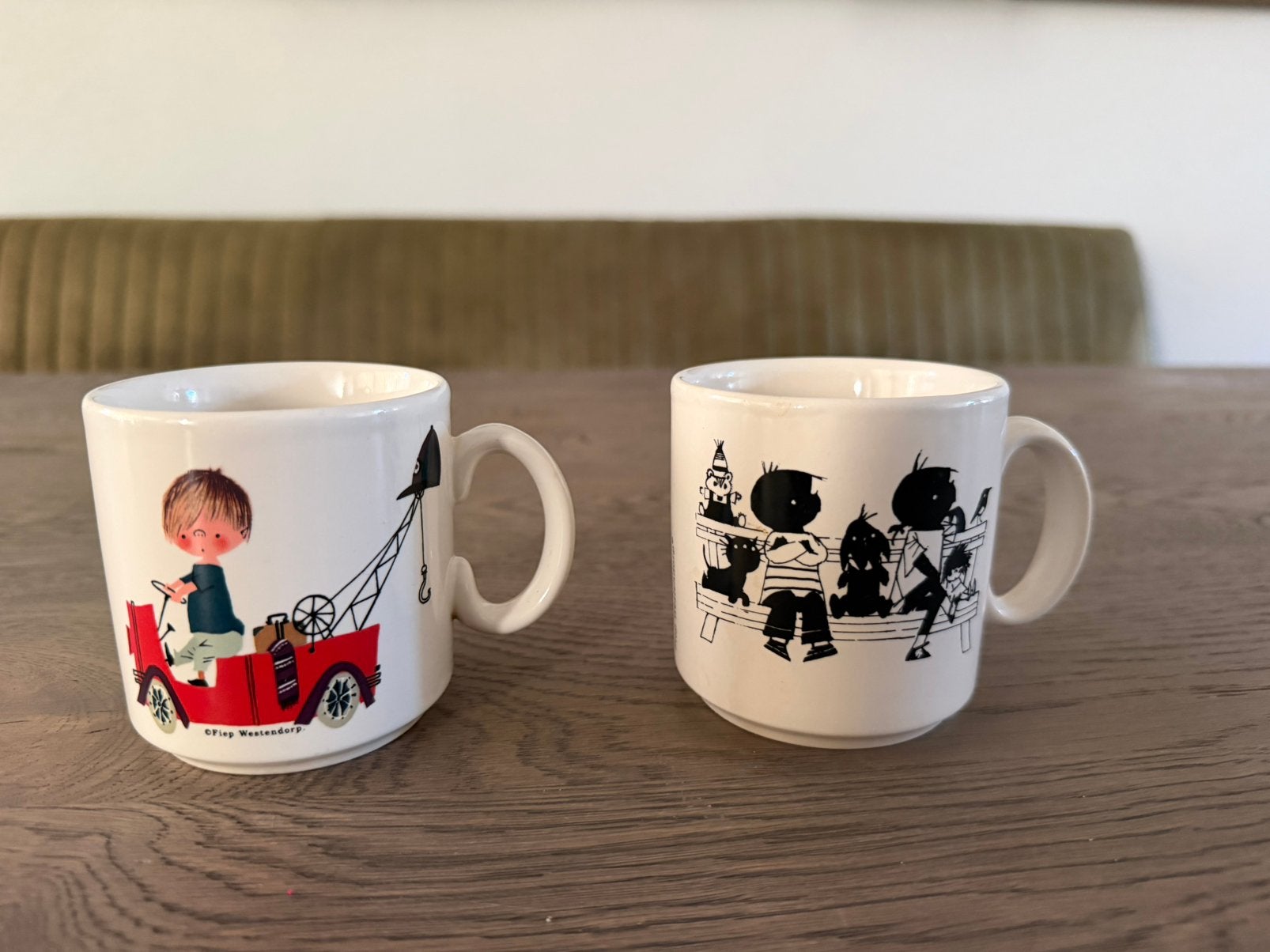 Vintage bekers Fiep Westendorp/Annie M.G. Schmidt, Ophalen of Verzenden, Zo goed als nieuw, Overige stijlen, Kop(pen) en/of Schotel(s)