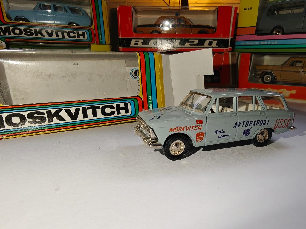 Novoexport Moskvich 426 Rally, Hobby en Vrije tijd, Modelauto's | 1:43, Ophalen of Verzenden, Zo goed als nieuw, Auto, Overige merken