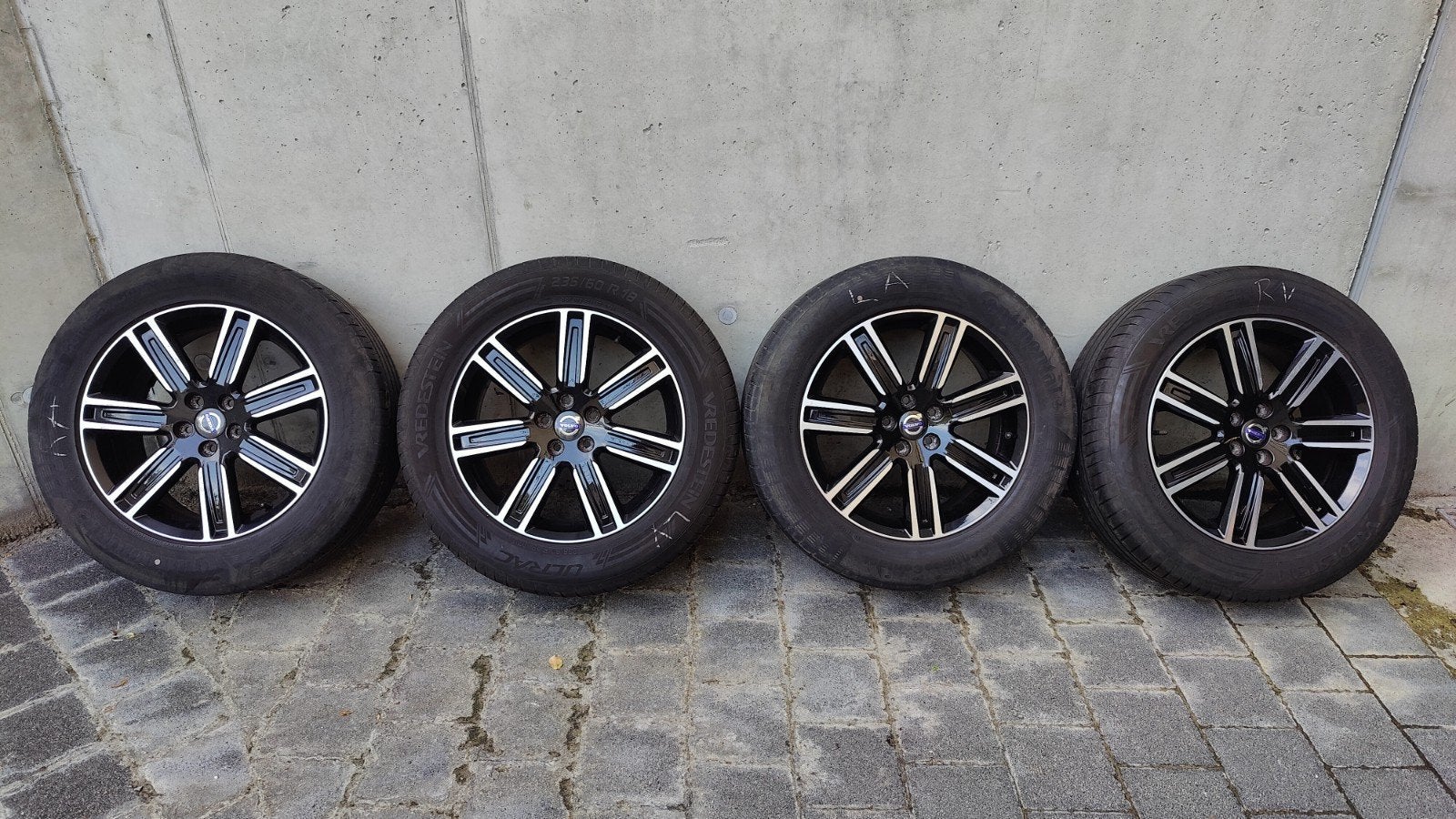 Diverse Volvo velgen/sets, Auto-onderdelen, Ophalen, Zomerbanden, Banden en Velgen
