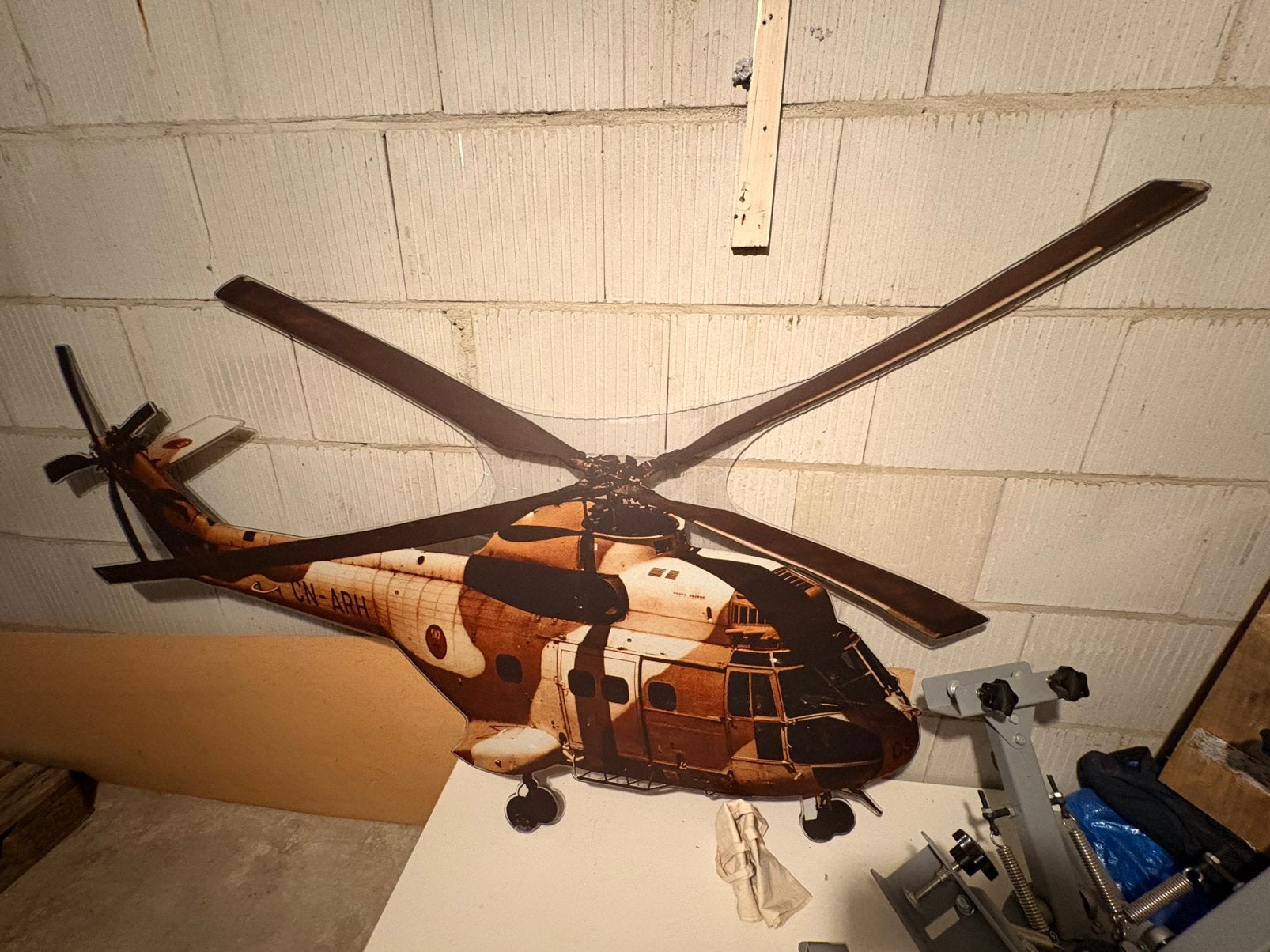 Abri Display Helikopter, 1:72 tot 1:144, Helikopter, Zo goed als nieuw, Ophalen