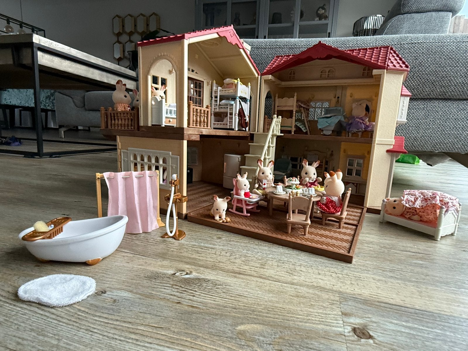 Sylvanian Families Grote Set: Huis, Bus & Veel Extra's, Ophalen, Gebruikt, Jongen of Meisje