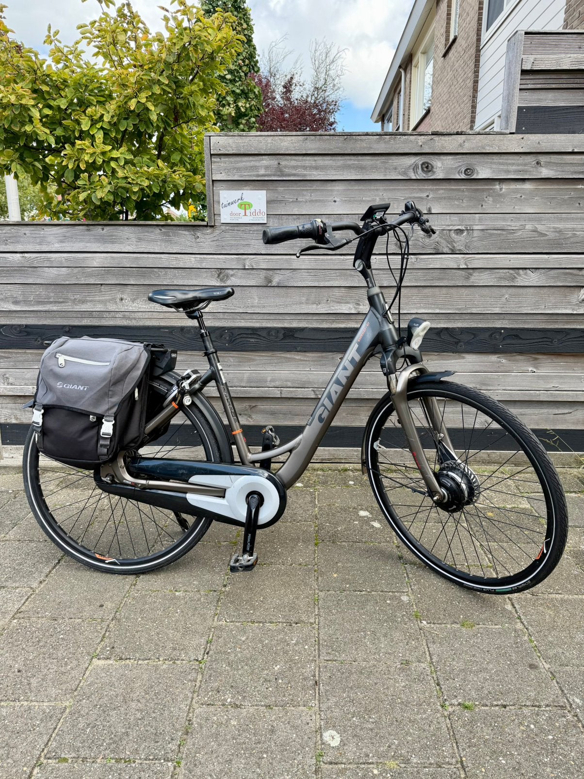Giant Ease e-bike dubbele accu , elektrische fiets, Zo goed als nieuw, 51 tot 55 cm, 50 km per accu of meer, Giant