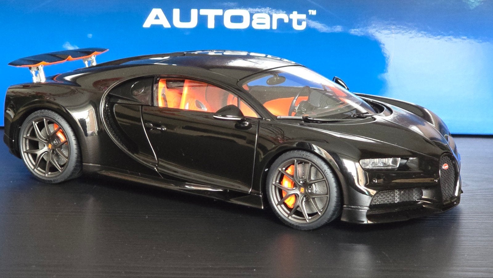 AutoArt Bugatti Chiron Sport, Hobby en Vrije tijd, Modelauto's | 1:18, Ophalen of Verzenden, Zo goed als nieuw, Autoart