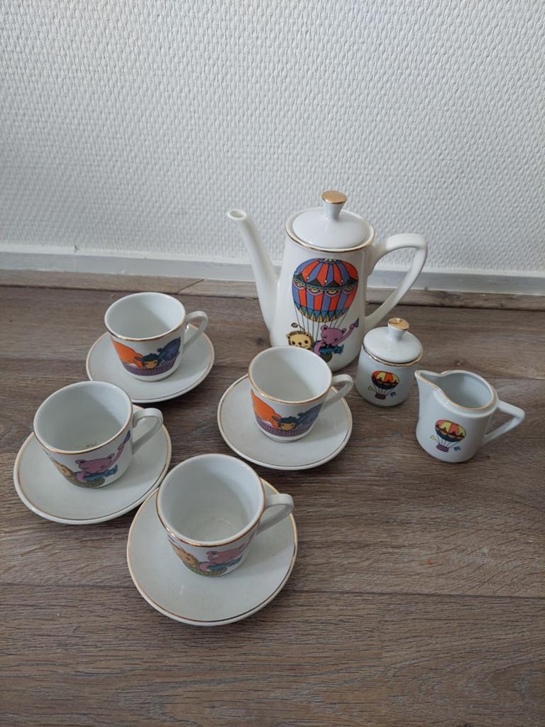Vintage kinderservies met luchtballon en dieren, Ophalen of Verzenden