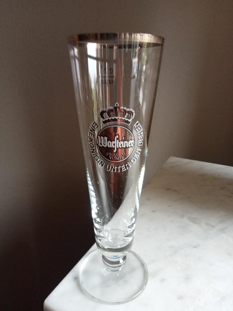 9 Warsteiner bierglazen 20cl, Ophalen of Verzenden, Zo goed als nieuw, Glas of Glazen, Overige merken