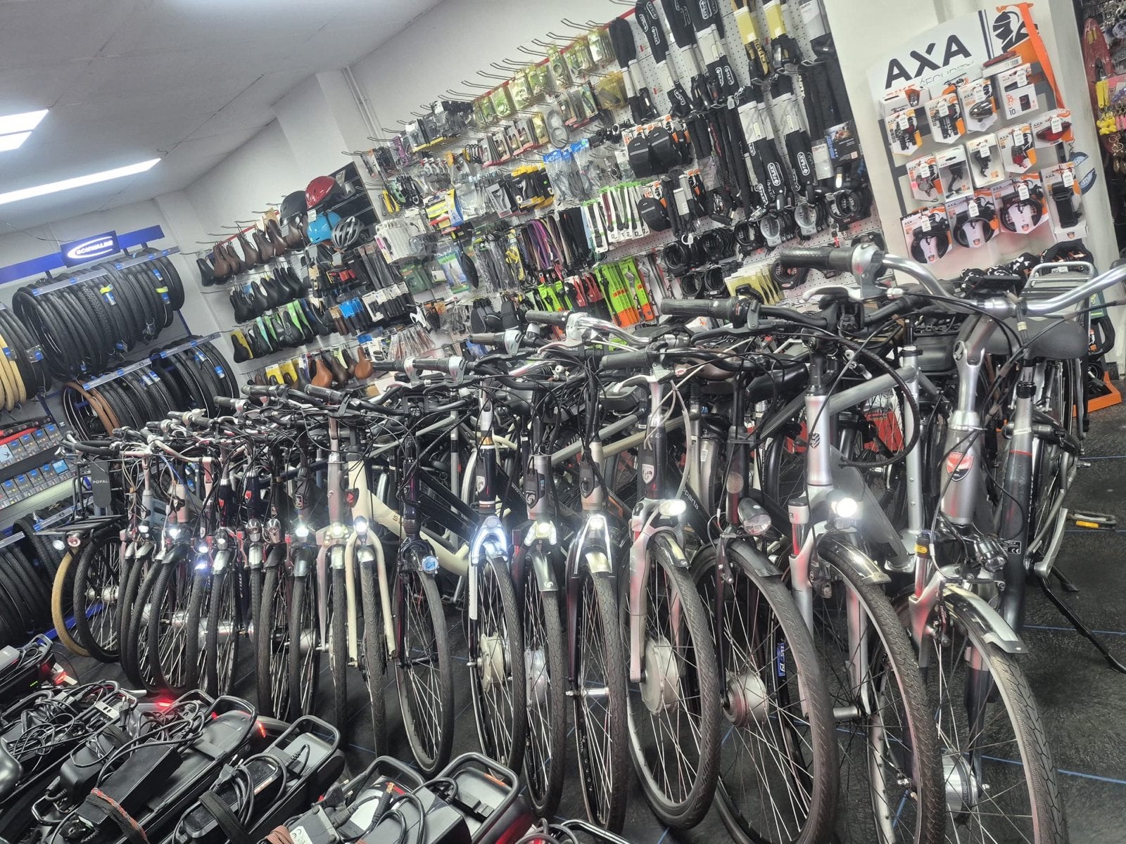 Fietsen, Reparatie, Verhuur Den Haag, Overige merken, Batavus, Fietscentraal21@hotmail.com, Versnellingen