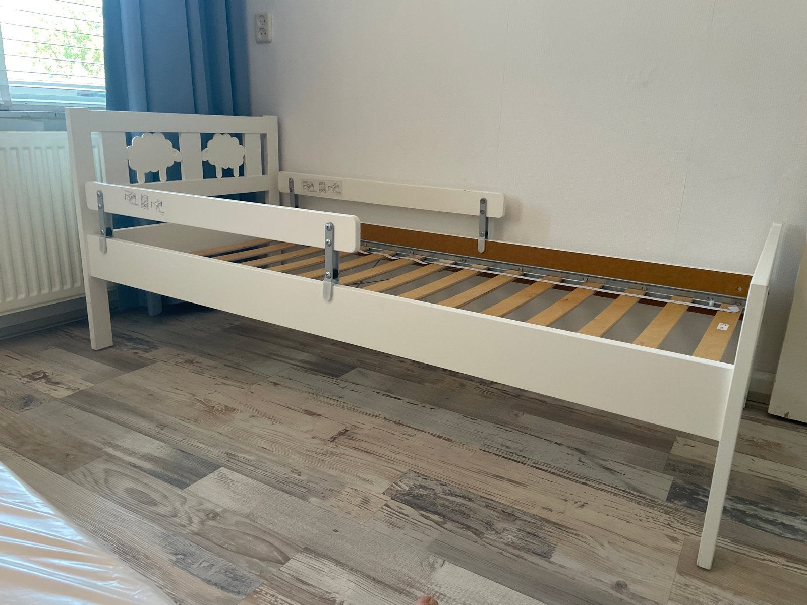 Gratis Ikea Kritter kinderbed met lattenbodem, Kinderen en Baby's, Kinderkamer | Bedden, Ophalen, Gebruikt, 70 tot 85 cm, Lattenbodem