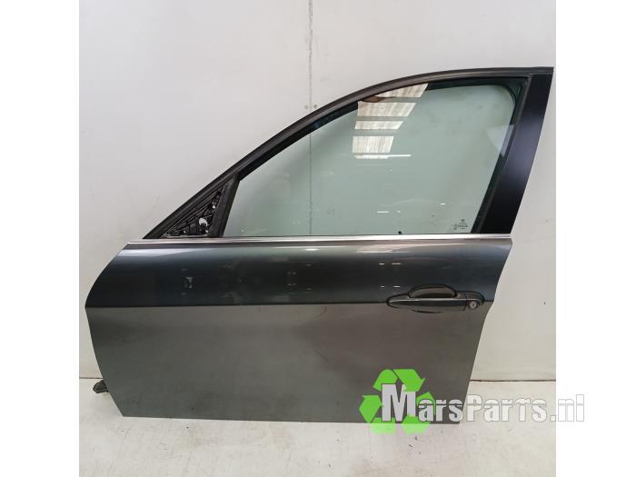 Portier 4Deurs links-voor van een BMW 3-Serie (A81), Gebruikt, -, Deur, -