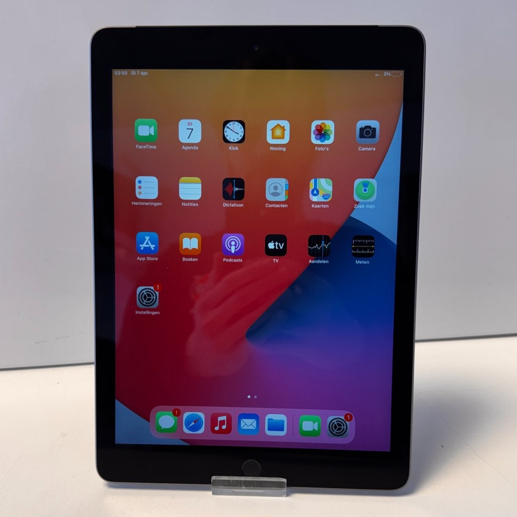 Apple iPad 5e Gen 32GB Grijs Wifi + 4G | Nette staat, Computers en Software, Apple iPads, Apple, Zo goed als nieuw, Support@apple.com