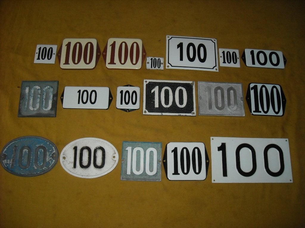oud emaille huisnummer 100 ook 101 102 103 104 105 106 107 1, Ophalen of Verzenden