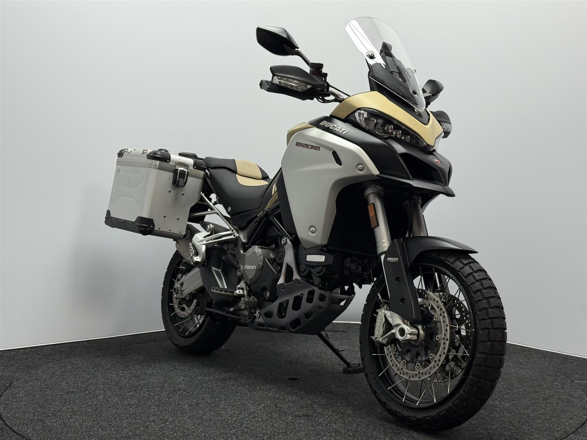 Ducati Multistrada 1260 ENDURO, Motoren, Motoren | Ducati, Bedrijf, Toermotor, Handvatverwarming, Meer dan 35 kW