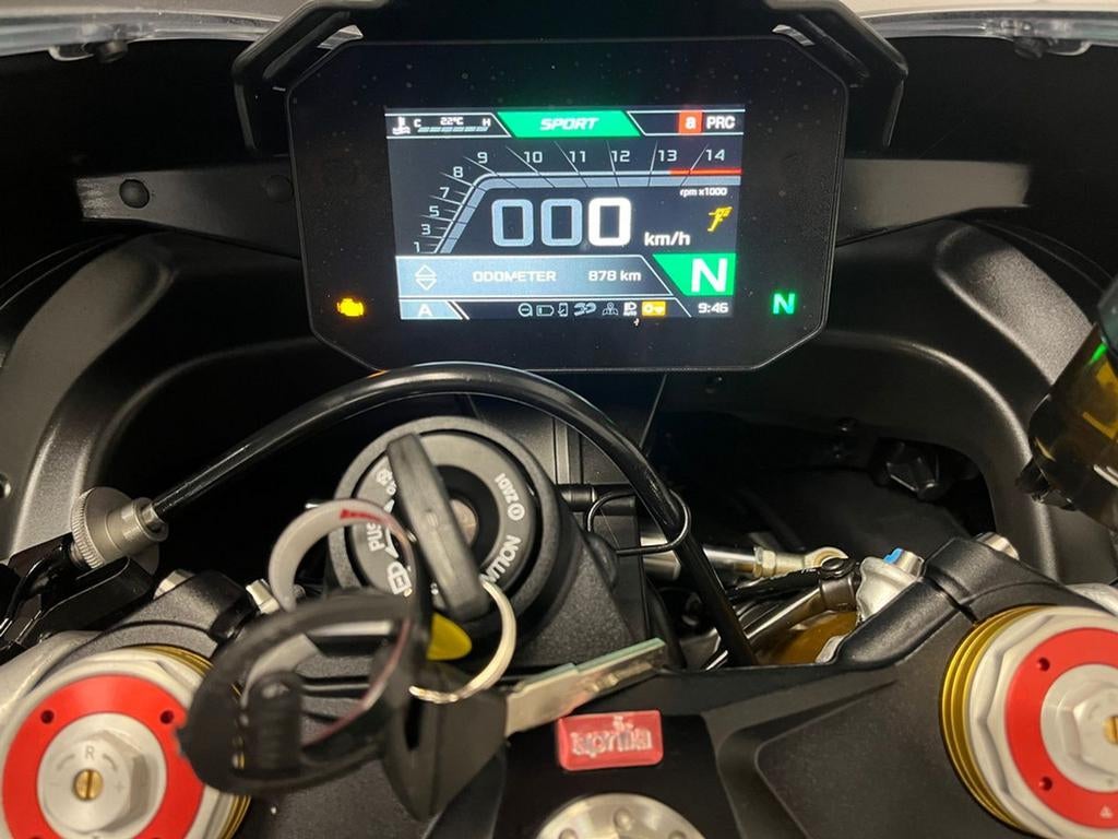Aprilia RSV 4 LEASE VOORDELIG!, Motoren, Motoren | Aprilia, Bedrijf, Onbekend, Super Sport, Meer dan 35 kW