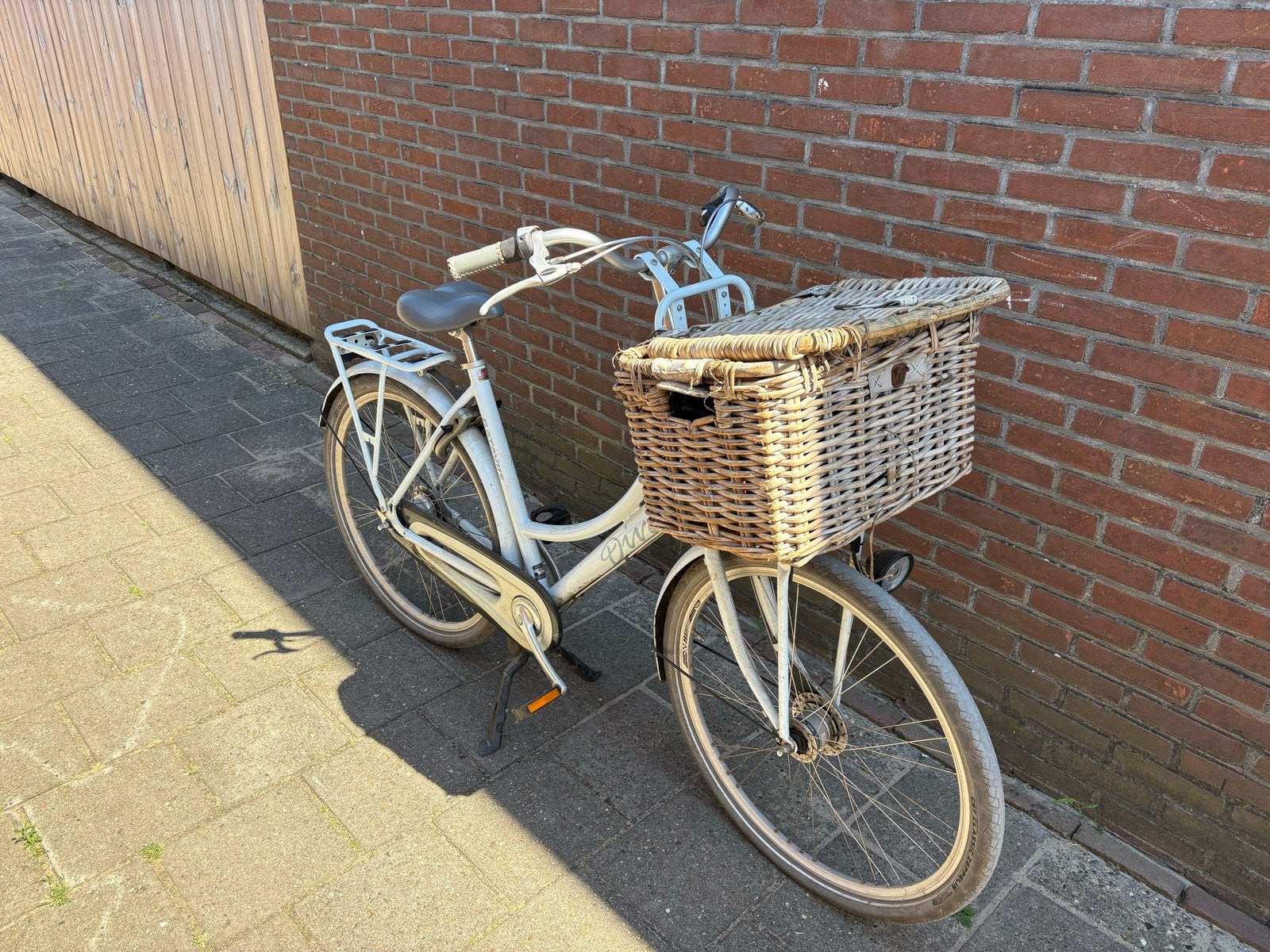 Batavus Diva damesfiets met mand, Fietsen en Brommers, Fietsen | Dames | Damesfietsen, Ophalen, Gebruikt, Velgrem, Versnellingen