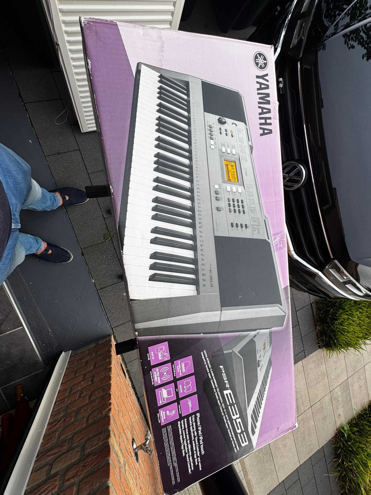Yamaha PSR-E353 keyboard met standaard, Muziek en Instrumenten, Yamaha, Ophalen of Verzenden, Aanslaggevoelig, 61 toetsen