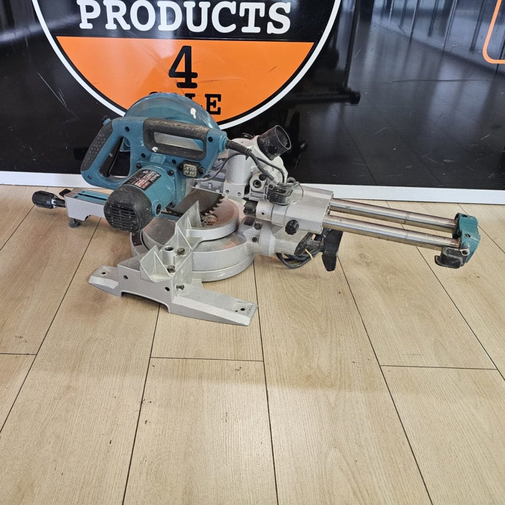 Makita LS0815FL 1400w  afkort- en verstekzaag | gebruikt