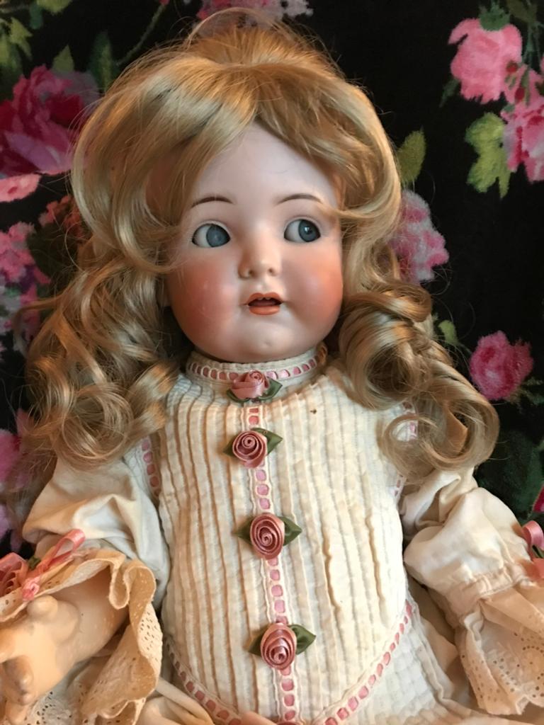 Prachtige antieke pop met flirtogen en mama stem., Antiek en Kunst, Antiek | Speelgoed, Ophalen of Verzenden