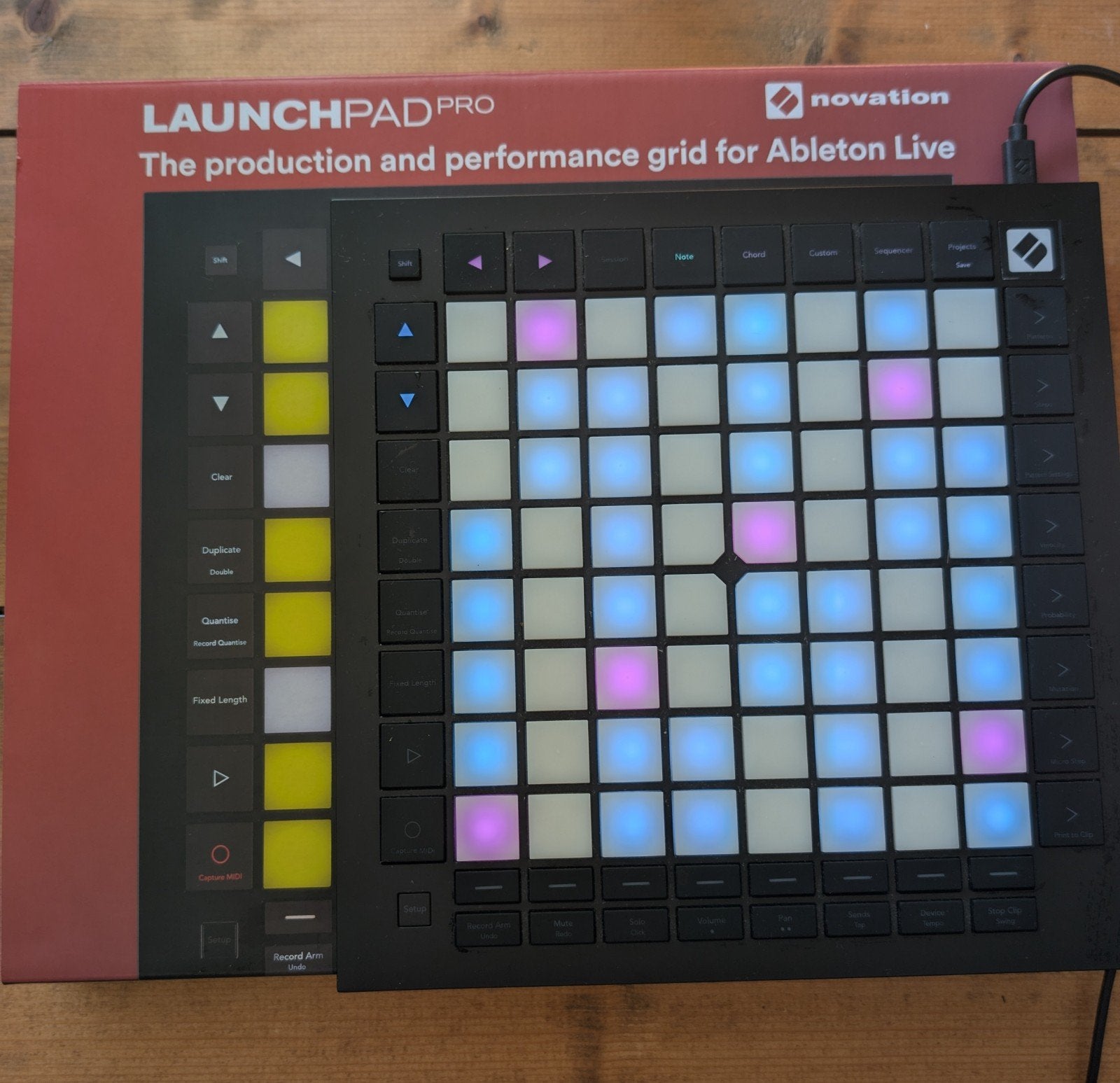 Novation Launchpad Pro - MIDI Controller voor Ableton Live, Ophalen of Verzenden, Zo goed als nieuw, Overige aantallen, Novation