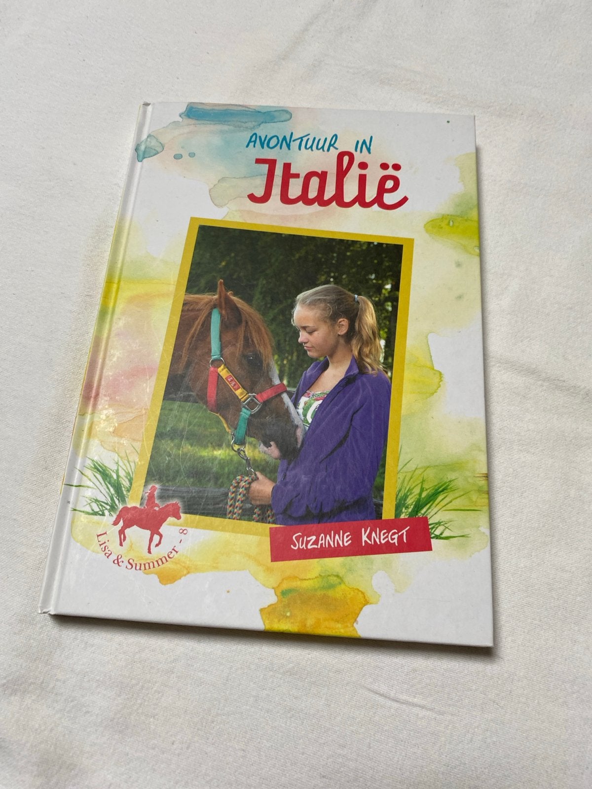 Avontuur in Italië - Lisa & Summer - Suzanne Knegt, Boeken, Ophalen, Zo goed als nieuw, Fictie algemeen