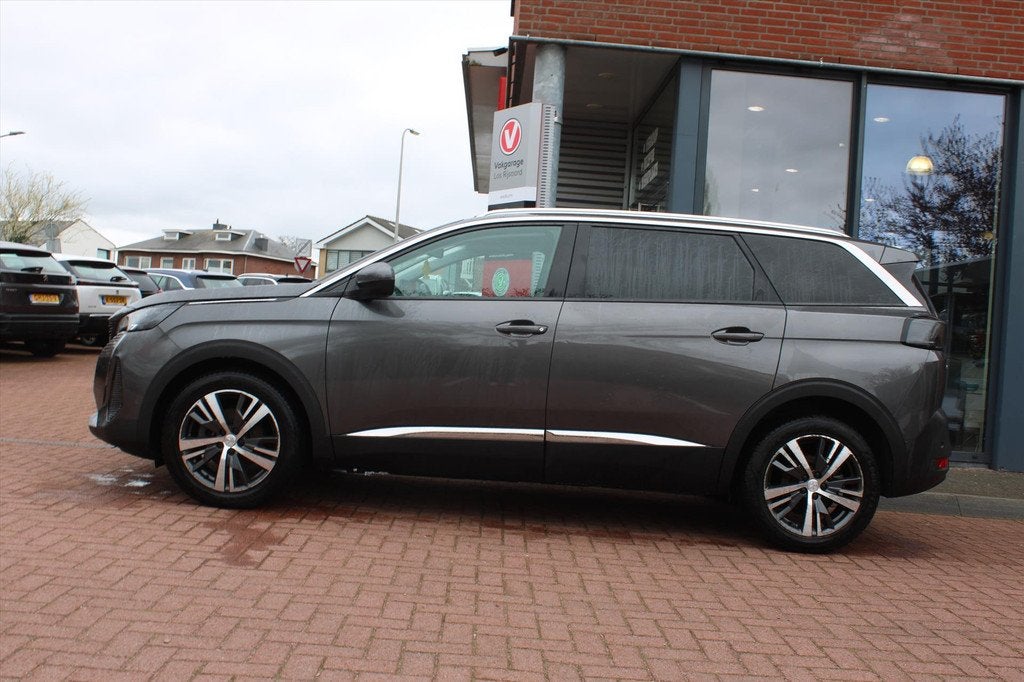 PEUGEOT 5008 1.2 PureTech *Allure* | Nieuw Model | Camera |, Voorwielaandrijving, Gebruikt, 1199 cc, 1404 kg