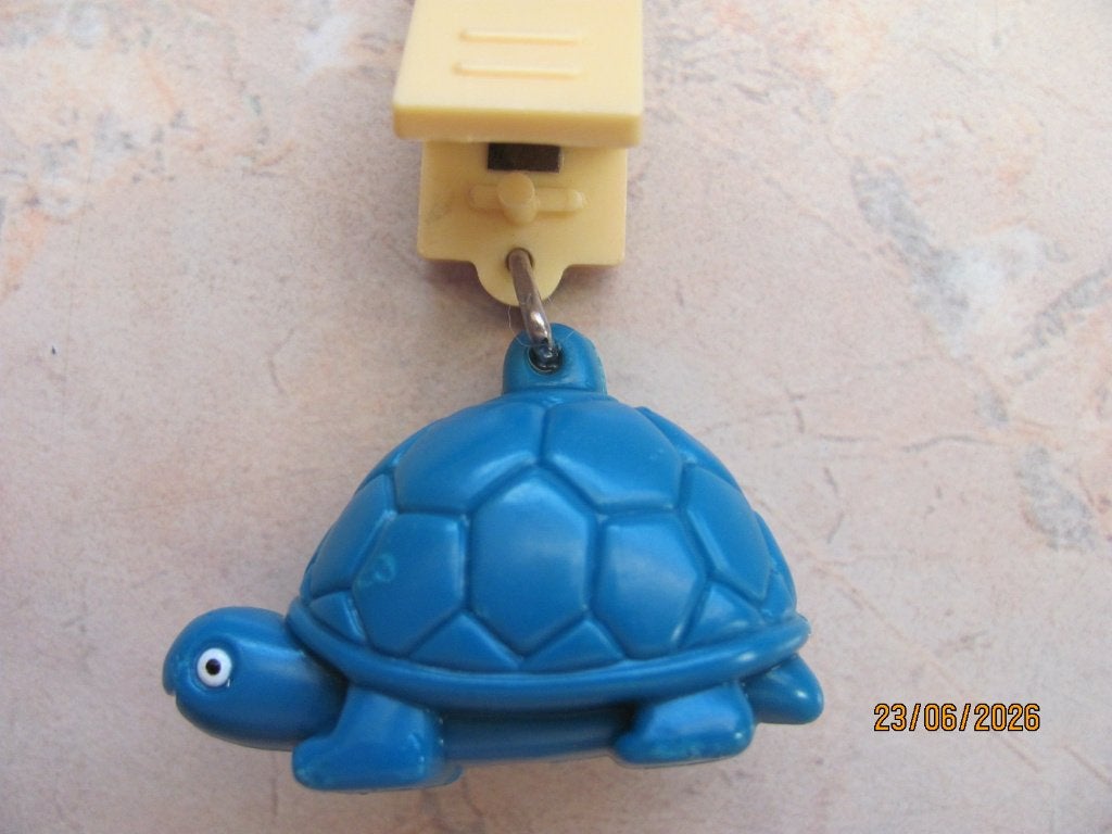 SET 4 x SCHILDPAD felblauw TAFELKLEEDGEWICHTJES klemmen IZGS, Kunststof, Ophalen of Verzenden, Zo goed als nieuw, Overige typen