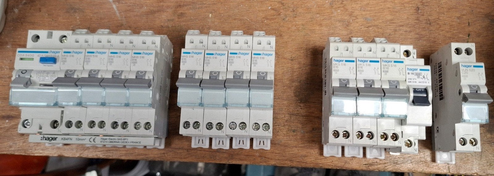 Hager groepen kast onderdelen., Ophalen of Verzenden, Zo goed als nieuw, Hager, Installatieautomaat