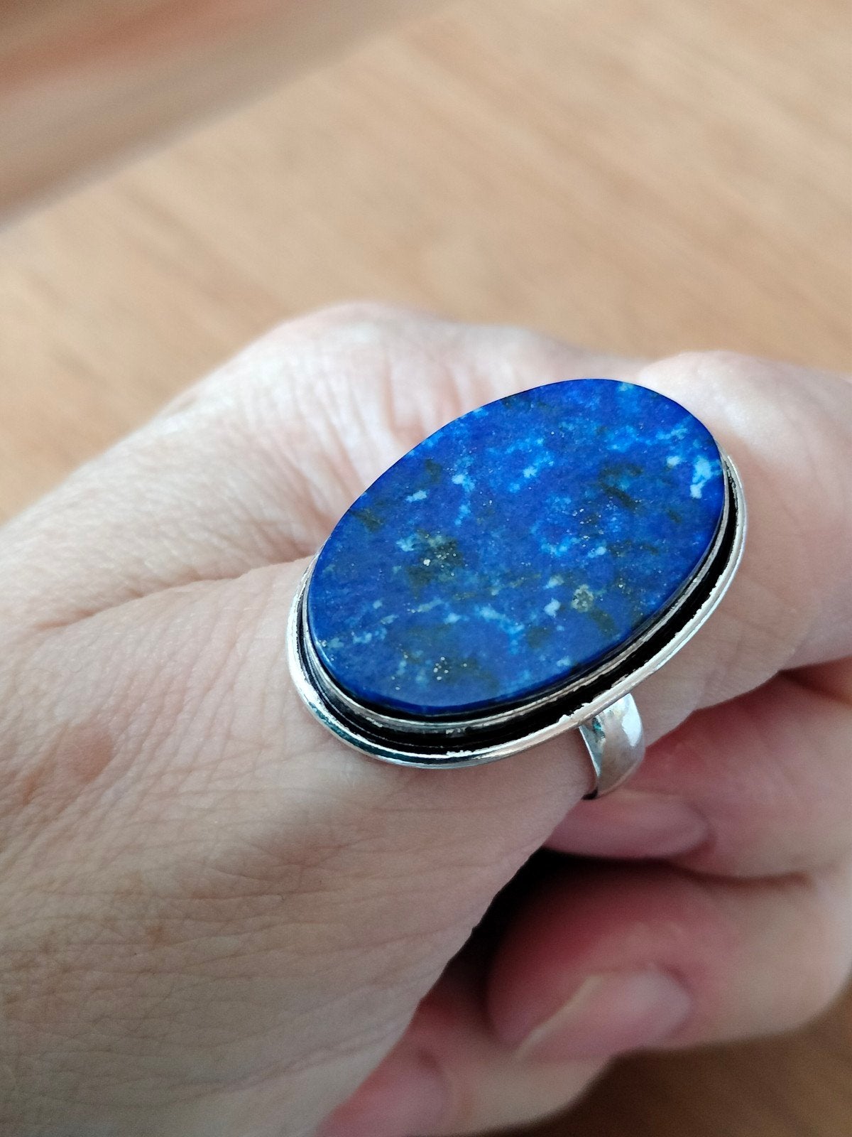 zilveren ring met lapis lazuli maat 20, 20 of groter, Nieuw, Met edelsteen, Dame
