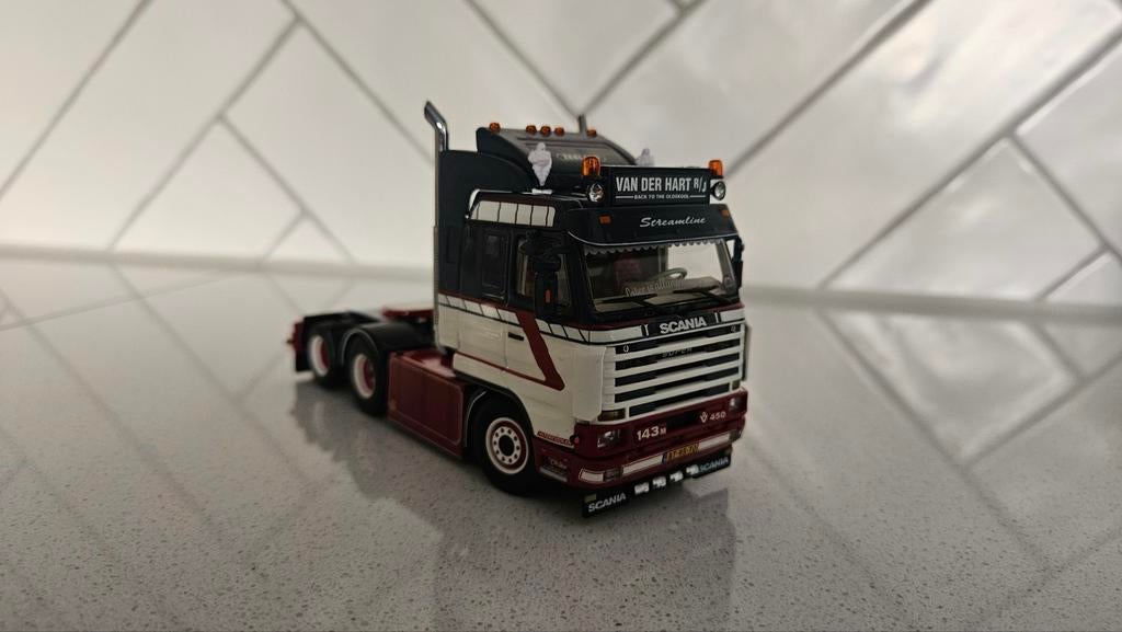 Wsi Scania 143 van der Hart BTTO, Hobby en Vrije tijd, Modelauto's | 1:50, Ophalen of Verzenden, Zo goed als nieuw, Bus of Vrachtwagen