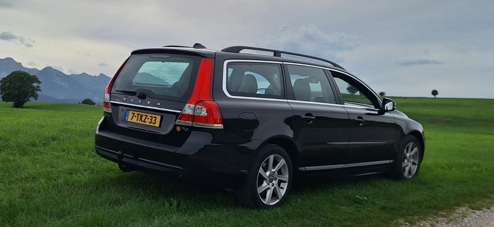 Volvo V70 Nordic+ T4 Leder Cruise Trekhaak 18" Navigatie, 1596 cc, 1503 kg, 4 cilinders, 179 pk