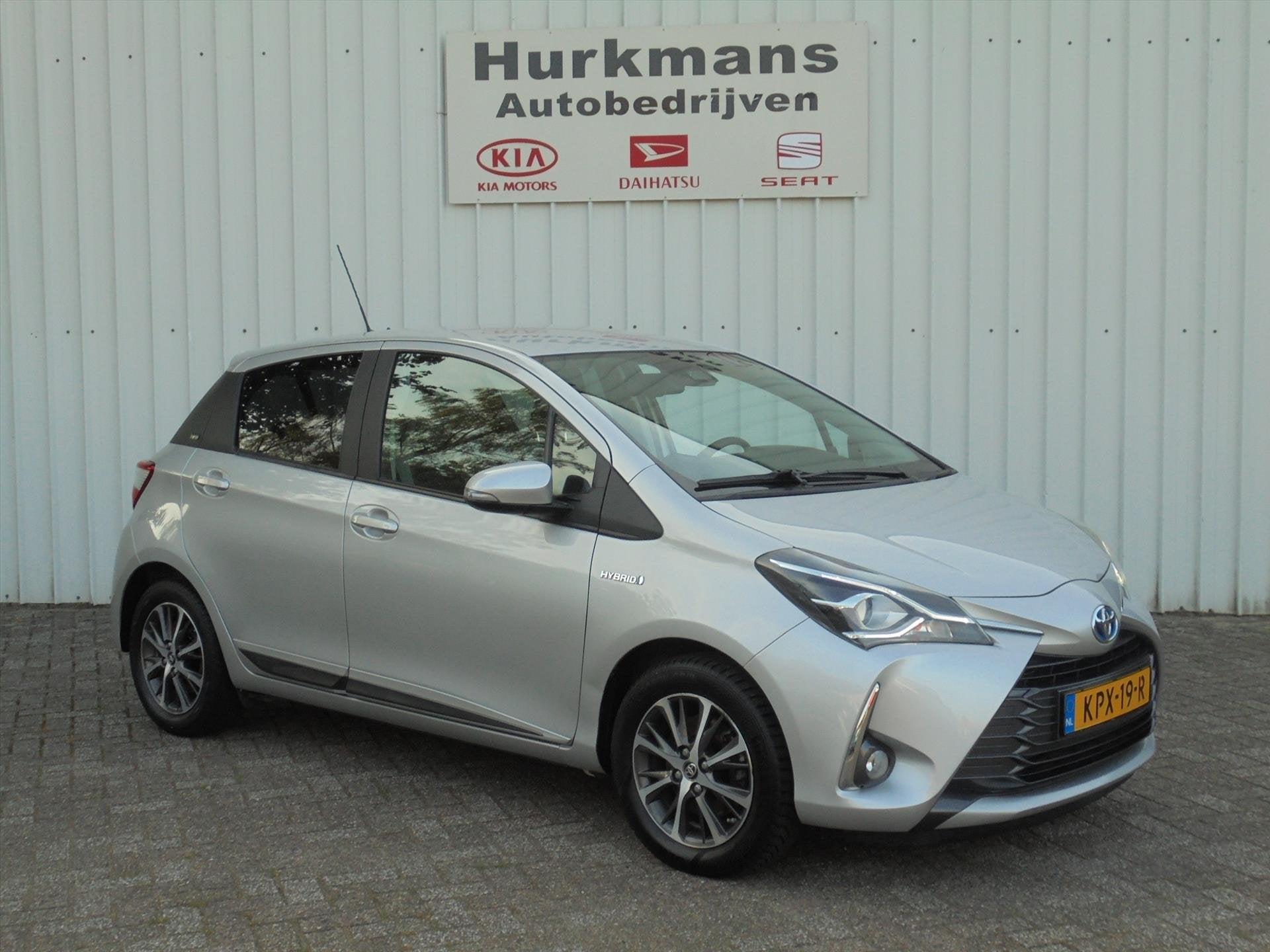Toyota Yaris 1.5 HYBRIDE AUTOMAAT Y20 TOP ONDERHOUDEN, Auto's, Automaat, Dealer onderhouden, Gebruikt, 4 cilinders