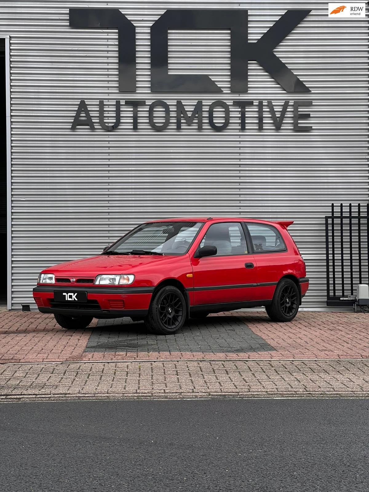 Nissan Sunny 1.6 LX, Auto's, Nissan, Stof, 4 cilinders, Origineel Nederlands, Bedrijf