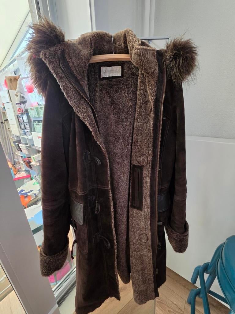 Warme bruinleren winterjas met bontkraag, Kleding | Dames, Jassen | Winter, Maat 38/40 (M), Bruin, Ophalen of Verzenden, Onbekend