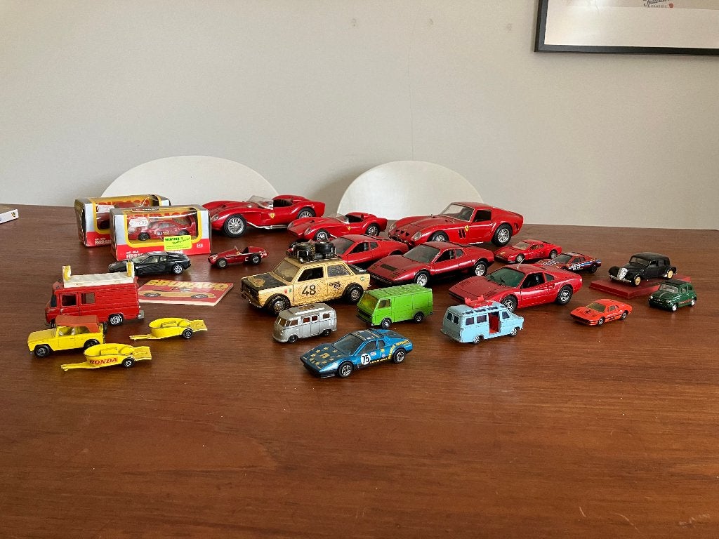 Modelauto's verschillende formaten te koop 1 koop!, Hobby en Vrije tijd, Modelauto's | 1:18, Ophalen, Gebruikt, Auto, Bburago