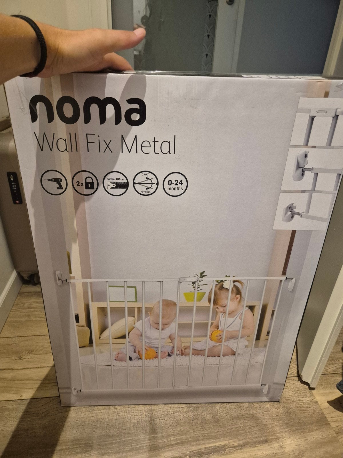 Noma Wall Fix Metal Veiligheidshekje - 62-101cm, Ophalen