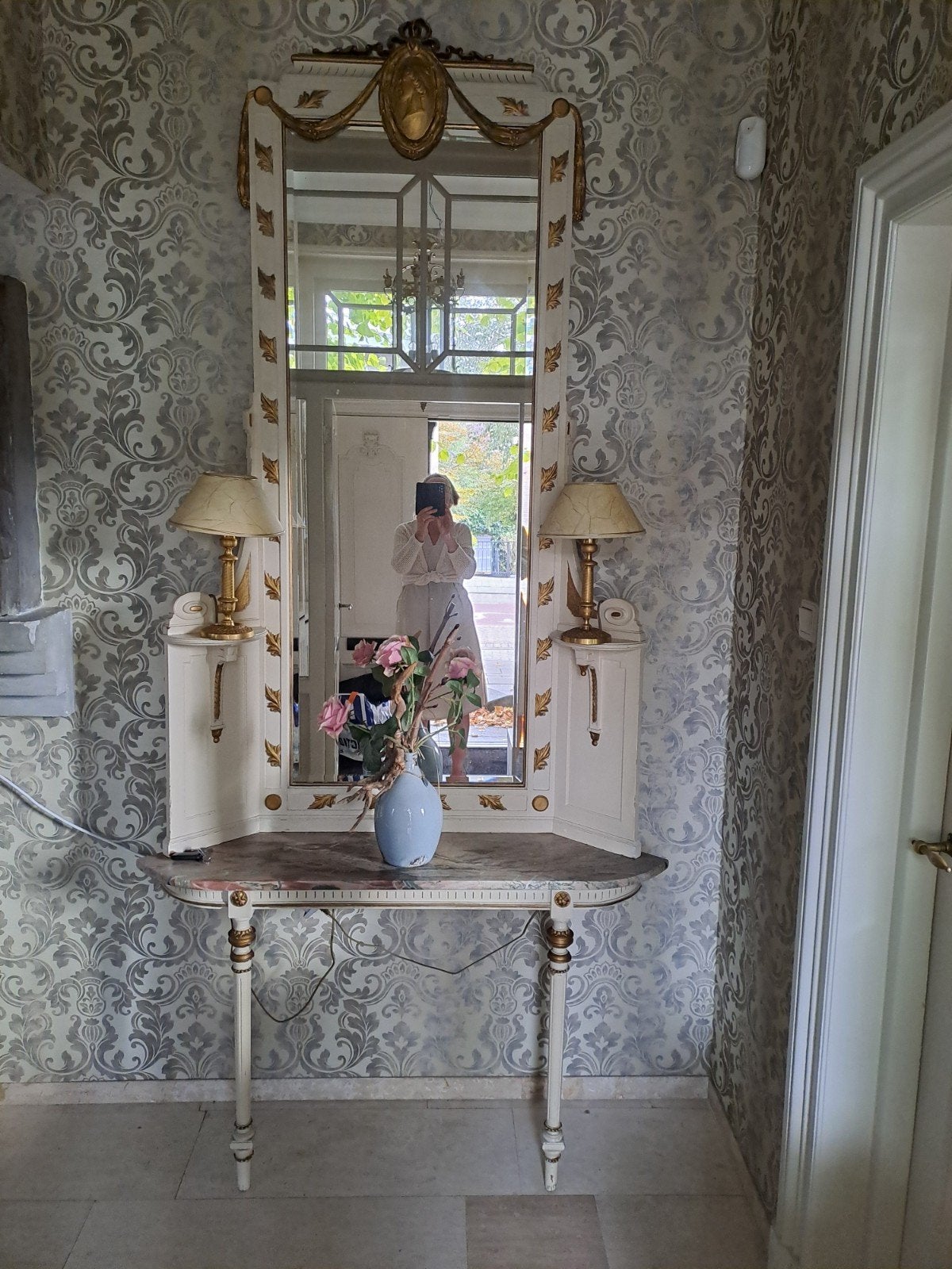 Sidetable met marmeren blad en spiegel, Ophalen