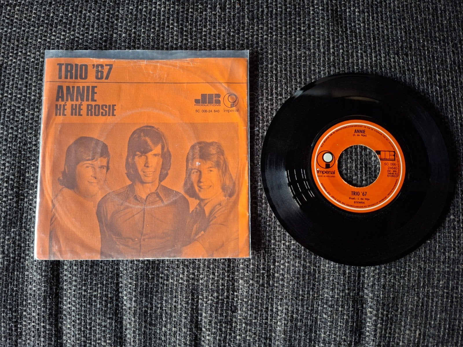 Trio 67 annie / he he rosie
Origineel en in nette staat
Vast, Ophalen of Verzenden, Zo goed als nieuw, Overige formaten, Levenslied of Smartlap