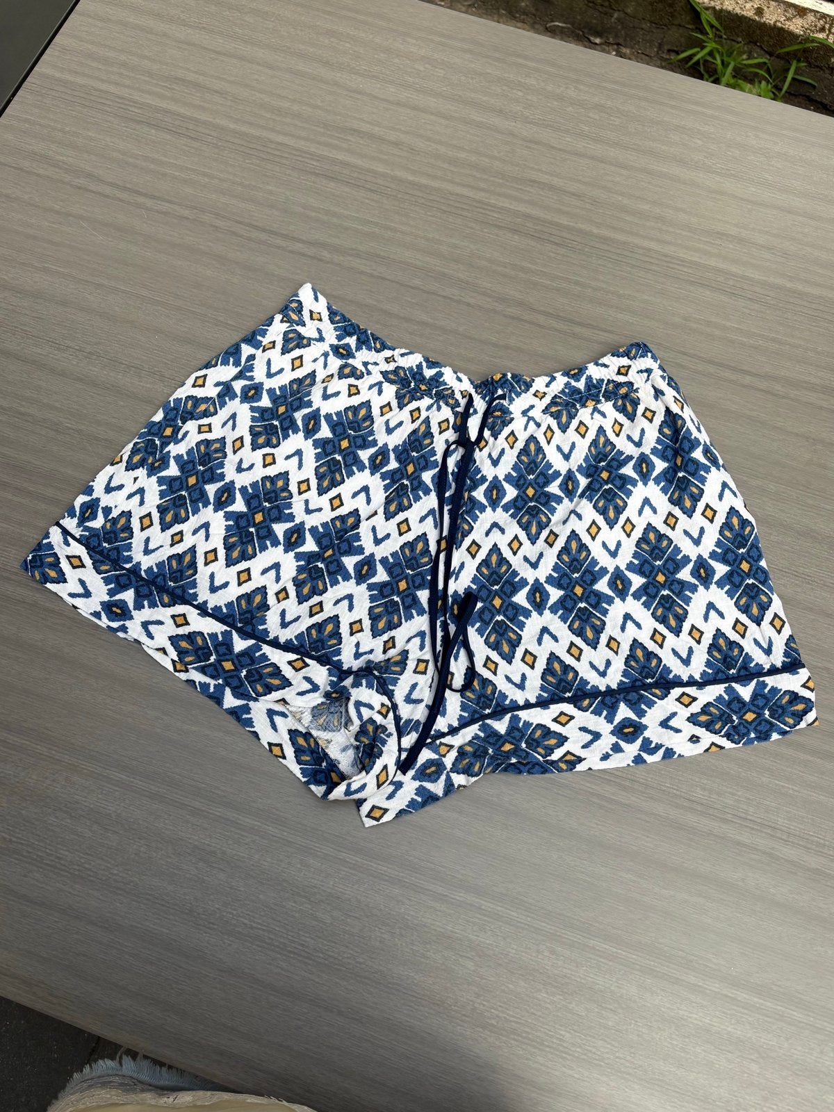Zara shorts met print - Maat M, Kleding | Dames, Maat 38/40 (M), Kort, Blauw, Ophalen of Verzenden